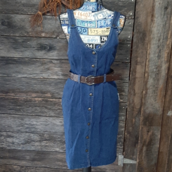 Dresses & Skirts - Great denim overall dress
